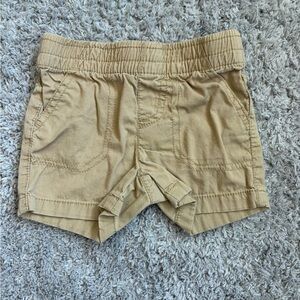 Max & Mini•Khaki Toddler Shorts | 12m